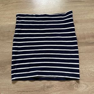 Women’s Stretchy Skirt